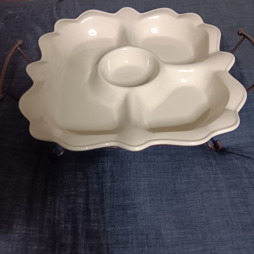 Chic Cream Ceramic Serving Tray with Stand
